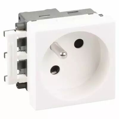 Prise 2P+T blanche compl�te (61401)