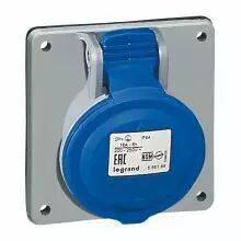 Prise � entraxes unifi�s P17 - 200/250 V~ - 32 A - 2P+T - IP 44 (555284)