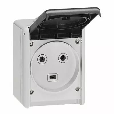 Prise saillie �tanche Plexo 32 A - 2P+T - IP44-IK08 - � volet - 96x119 - gris (055872)