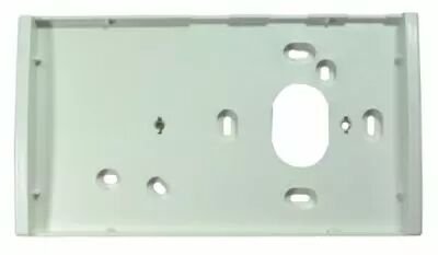 SOCLE ADAPTATEUR POUR FIX SUR RAIL DIN SYMETRIQUE DES BOITIER 72 X 72 (9070245)