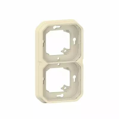 Support plaque encastr� 2 postes montage horizontal/vertical Plexo sable (069853L)