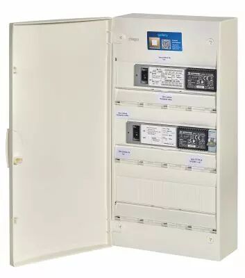 Tableau mont�-c�bl� avec 1 gtbc,1 gfc,1 gtvbc,2 ps2420d et 1 disjoncteur. (GTMCV313)
