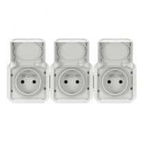 Triple prise de courant précâblée 3x2P+T horizontale étanche Plexo 16A 250V IP55 3 postes avec enjoliveurs blanc (069644L)